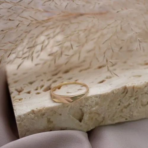 10K Yellow Gold Slim Signet Ring