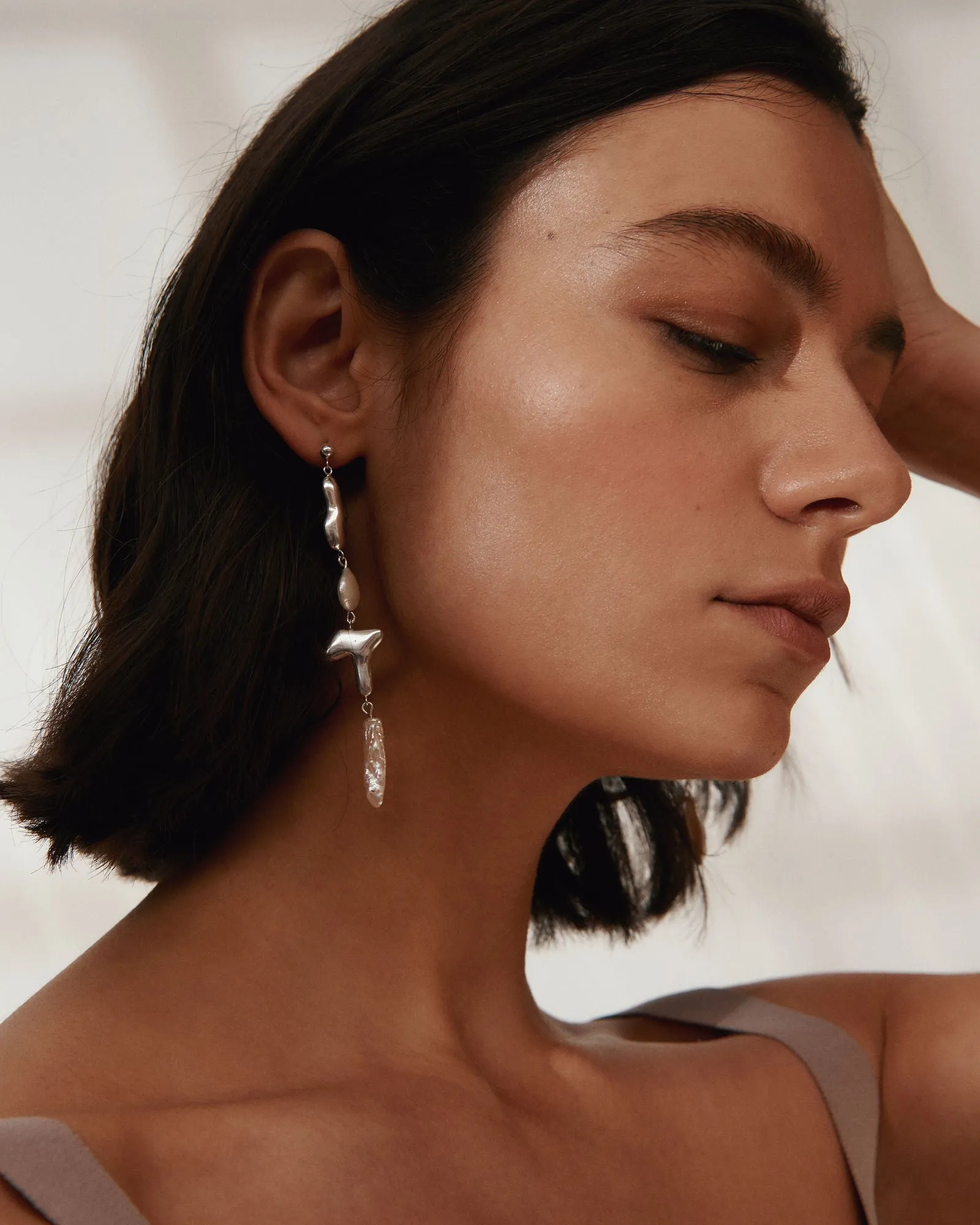 Amuleto Gold Plated Earrings w. Biwa Pearls