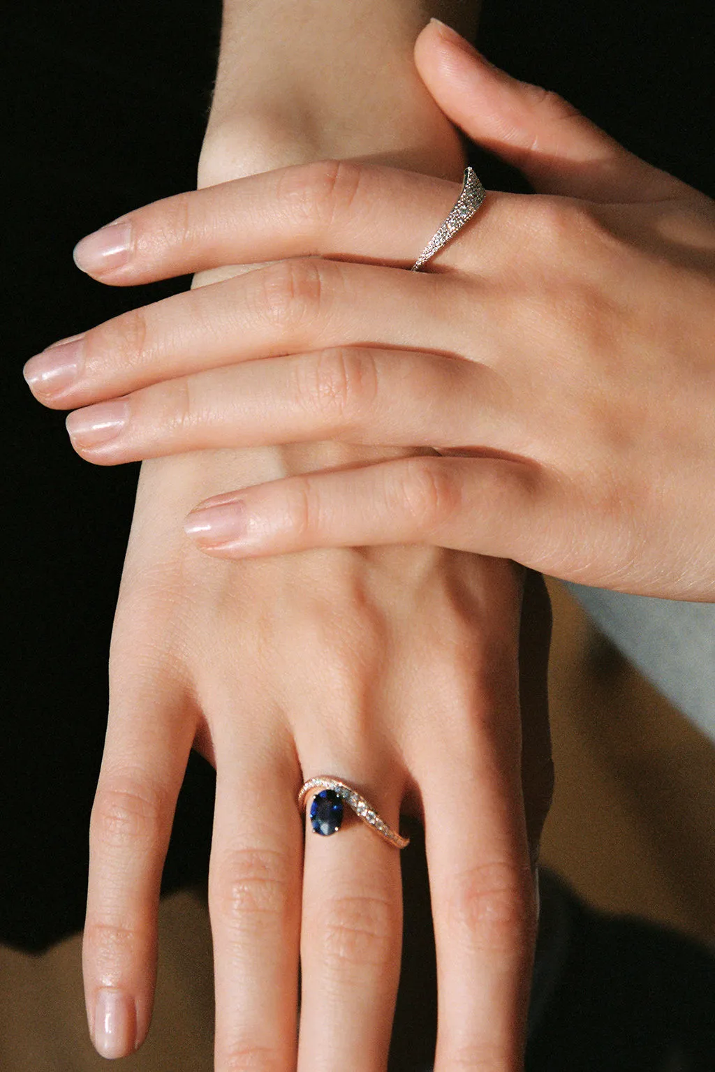 Blue Wave 18K Gold Ring w. Diamonds & Sapphire