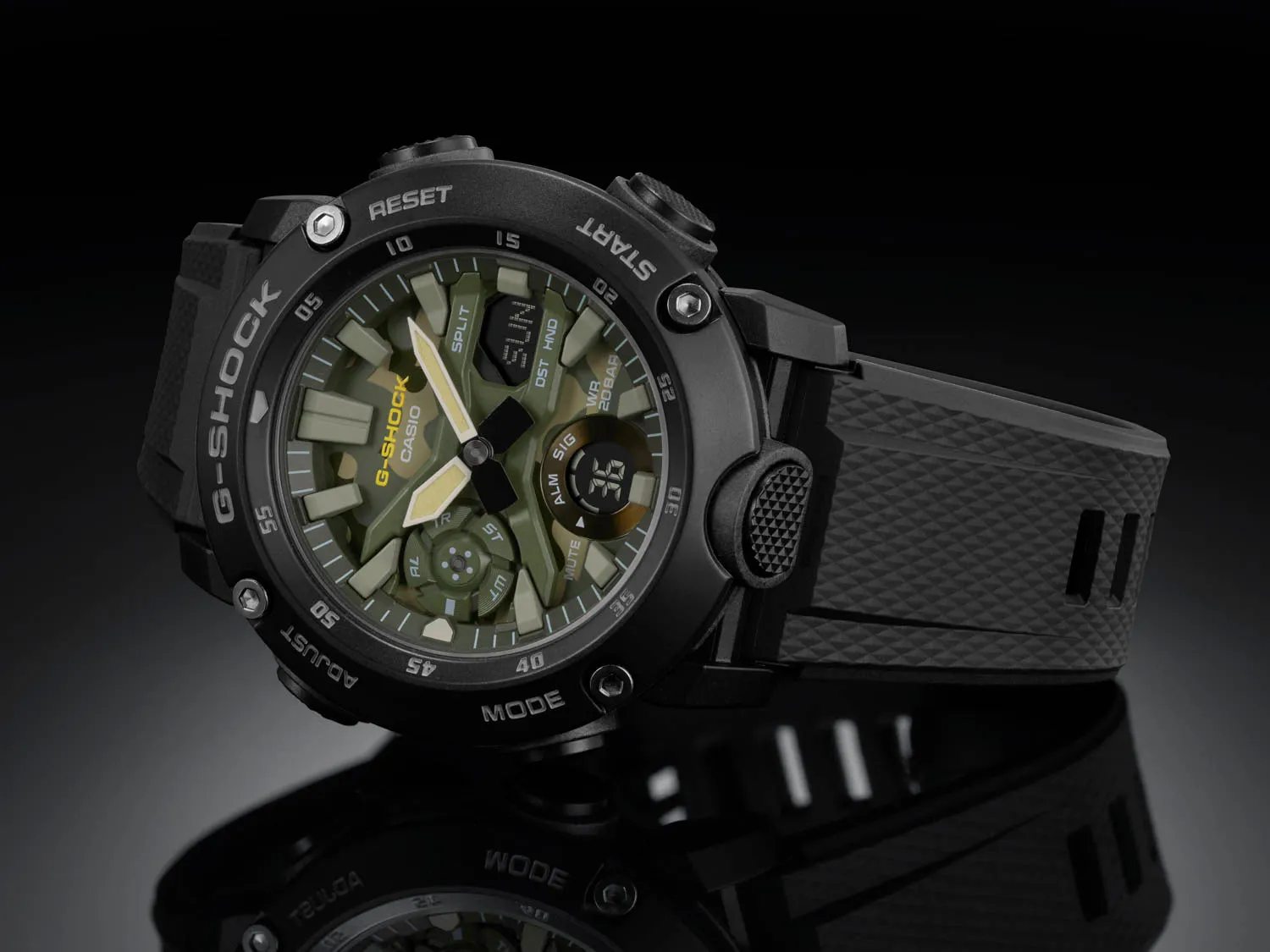 Casio G-Shock Men's Green Watch GA-2000SU-1AER