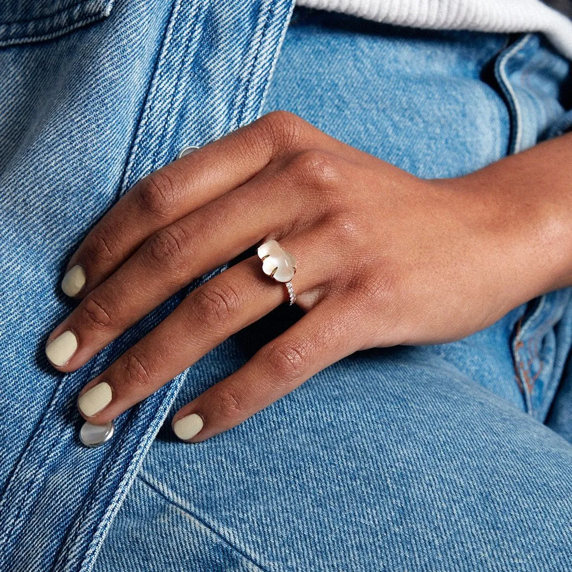 Cloud Pavé 18K Rosegold Ring w. Milkey Quartz & Diamonds