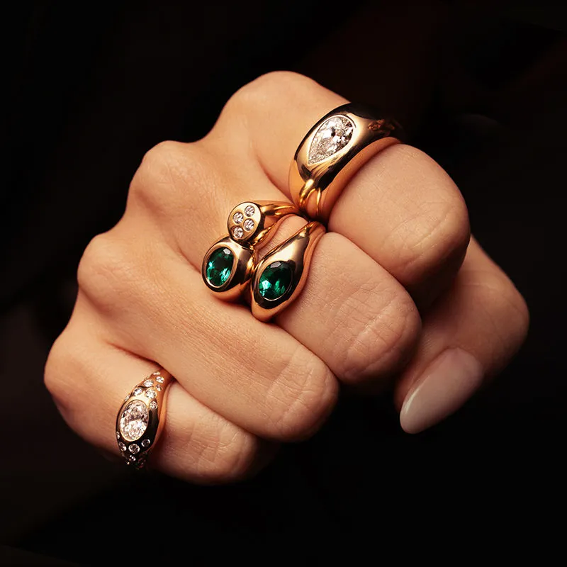 Curve Duo 18K Gold Ring w. Emerald & Diamonds