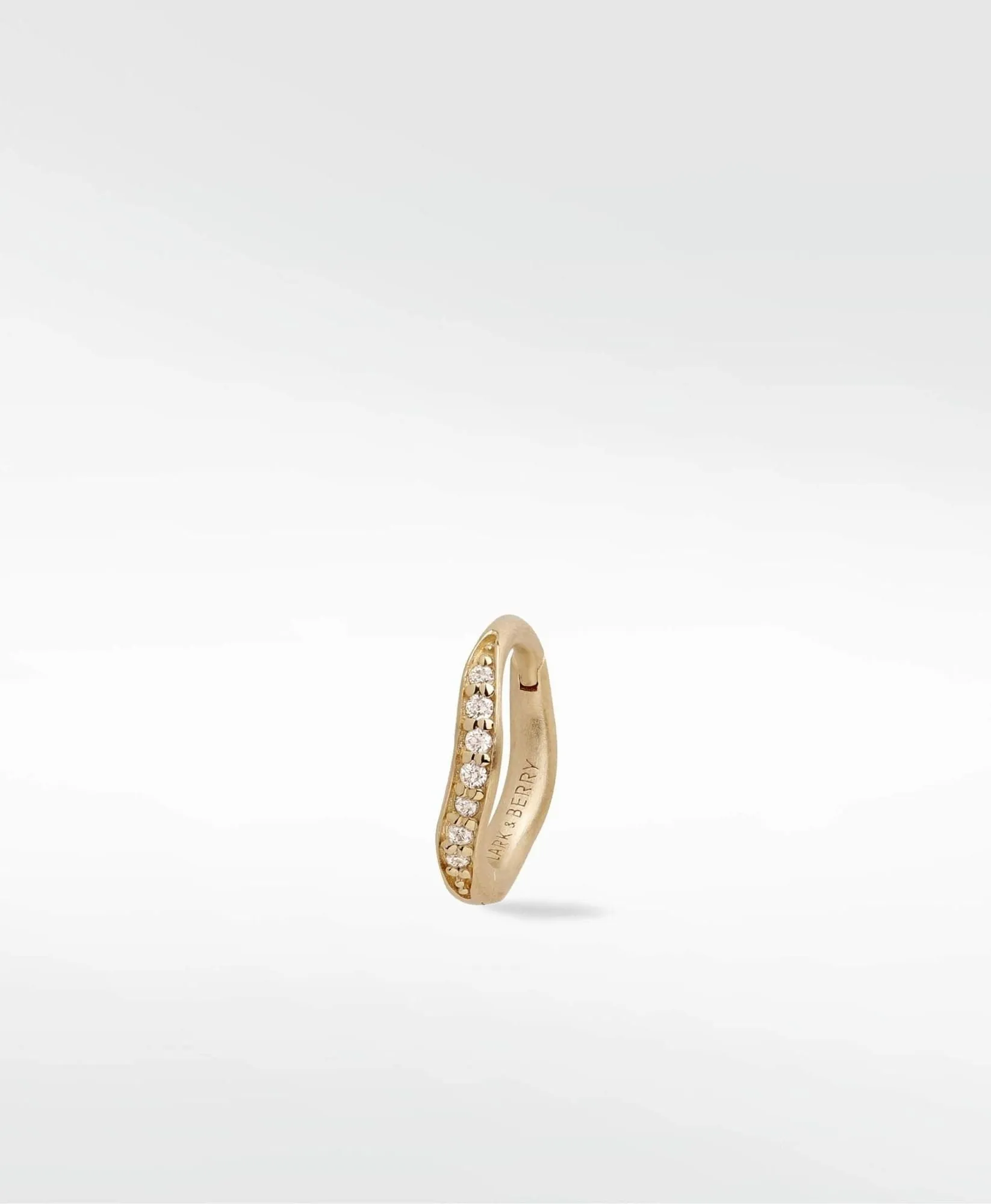 Dune Medium Brushed 14K Gold Earring w. Lab-Grown Diamonds