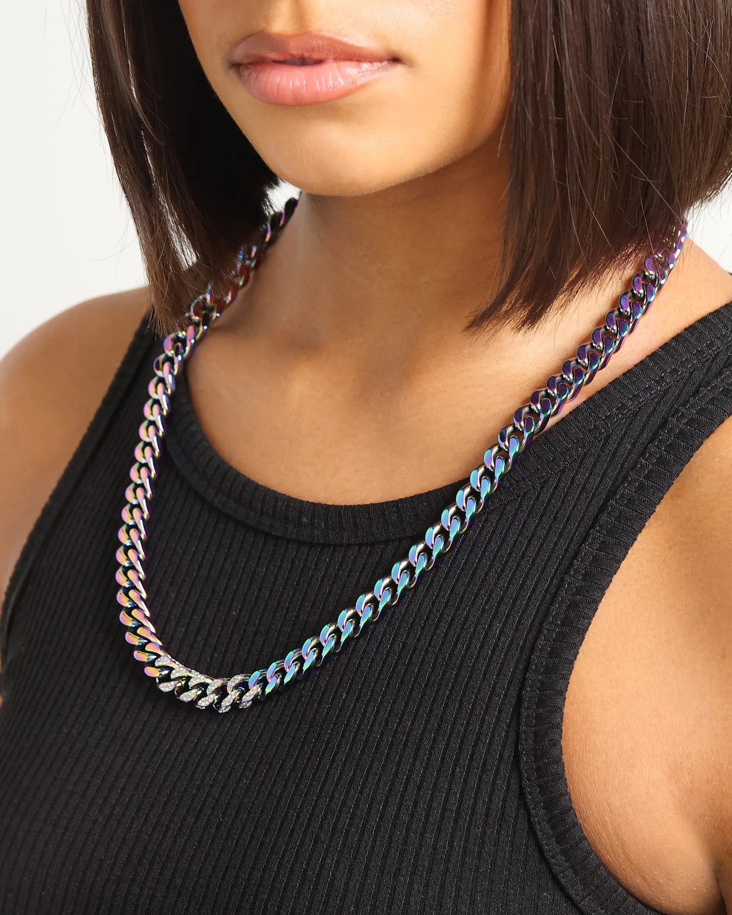 Guess Mainline 23" 8mm Curb Chain Iridescent