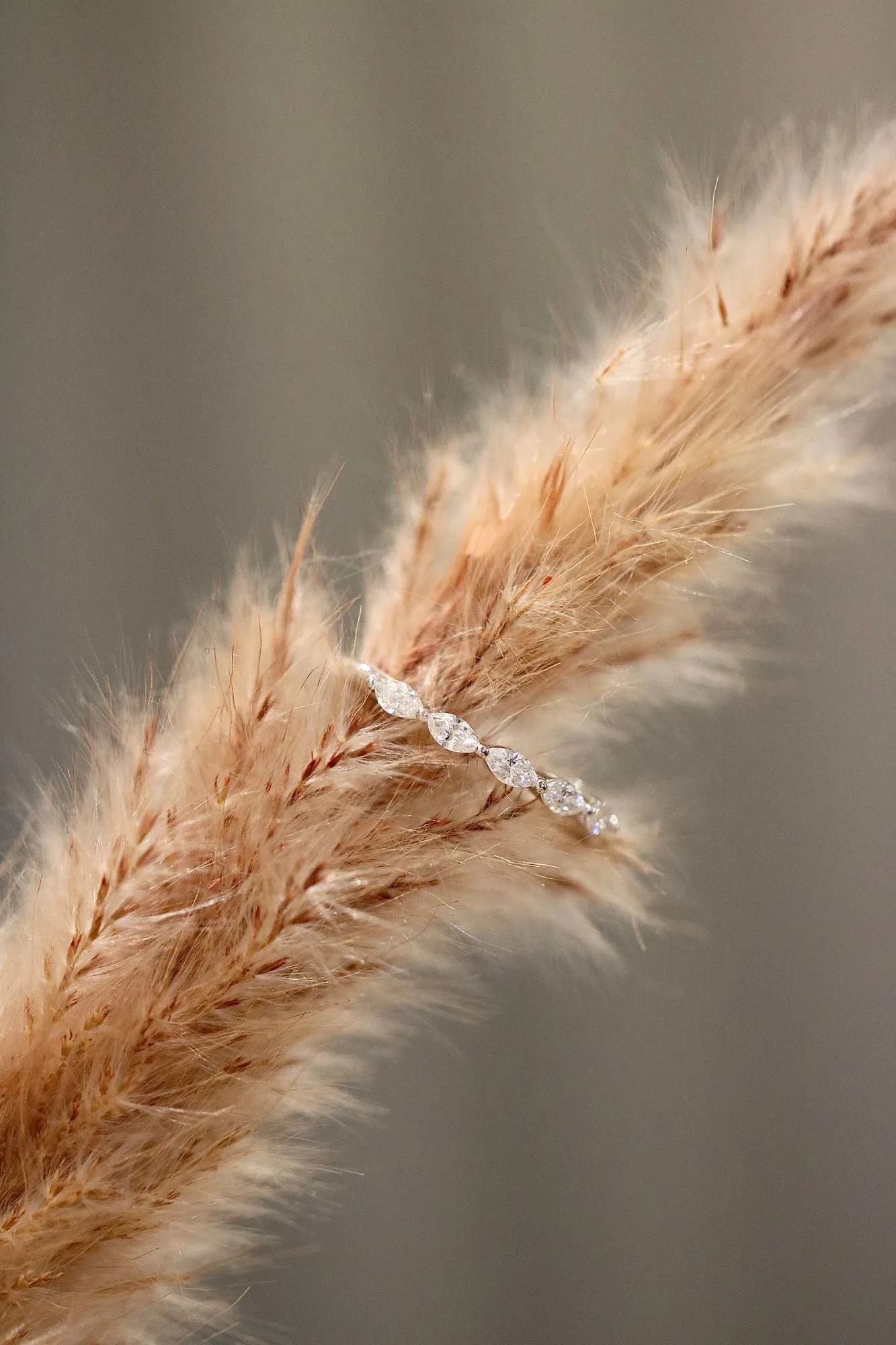 Her Love 18K Whitegold Ring w. Diamonds