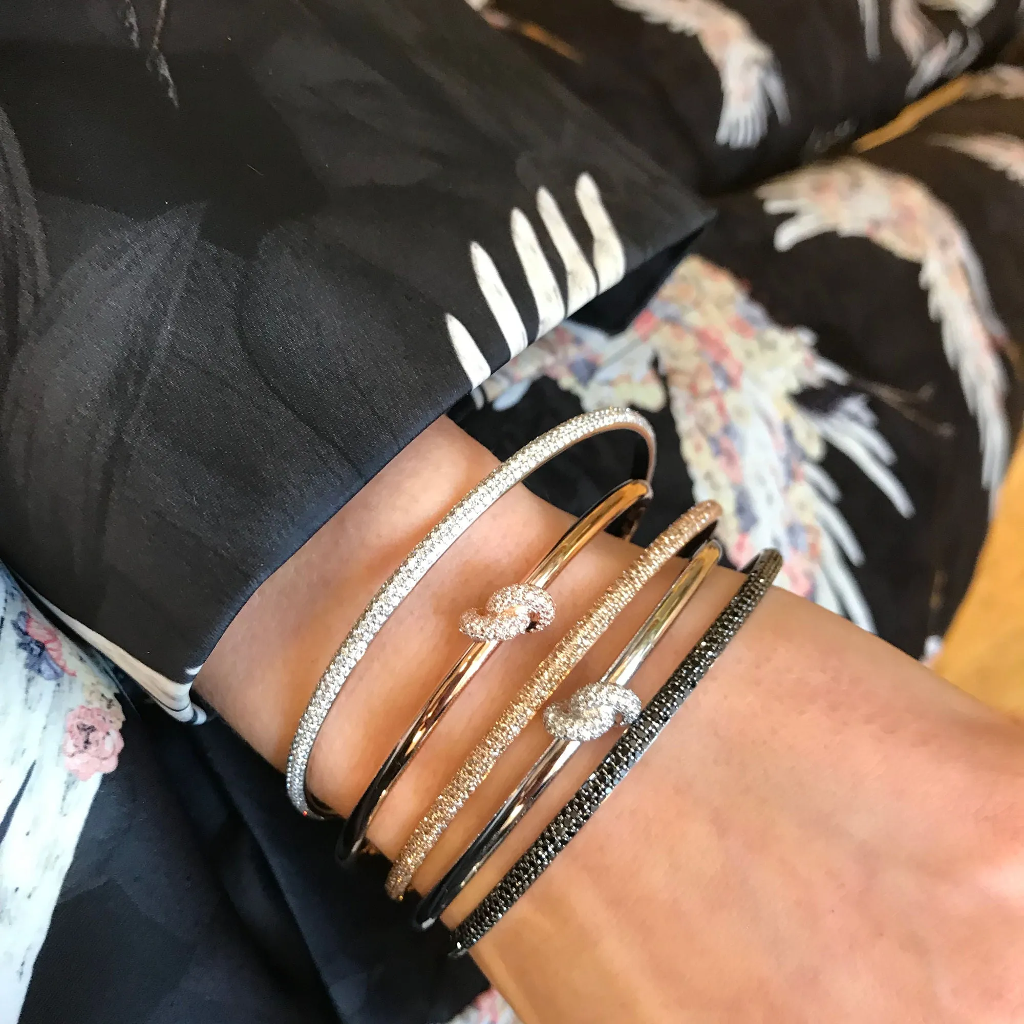 Legacy Knot 18K Gold Bangle w. Diamonds