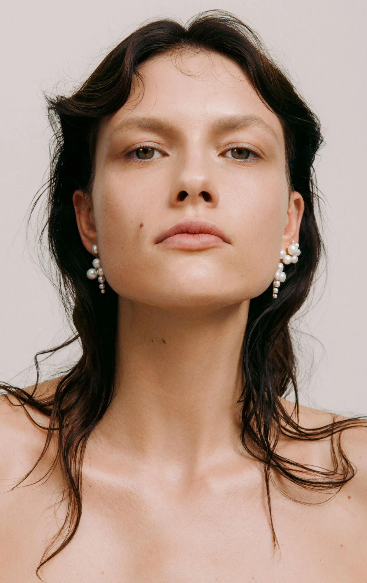 Liat 01 9K Gold Earrings w. Pearls