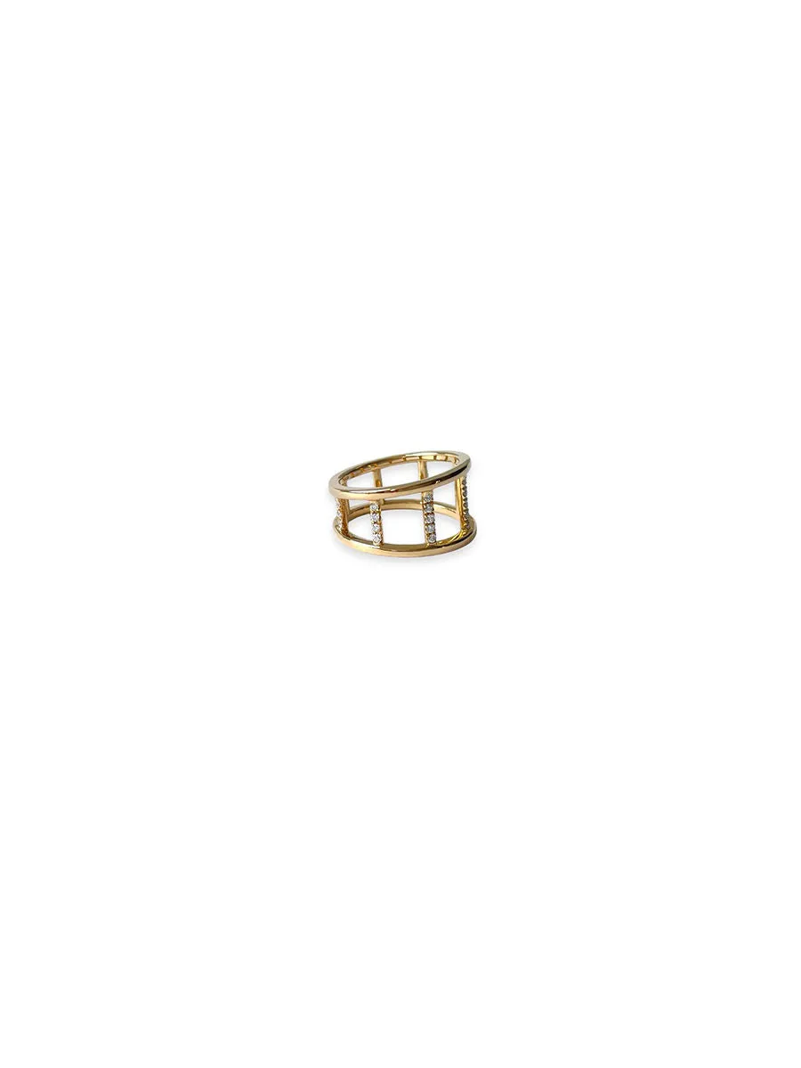 Liberty 18K Gold Ring w. Diamonds