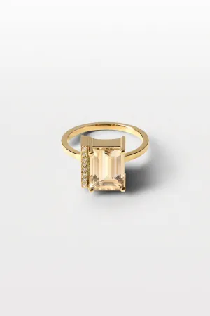 Lustre 06 18K Gold Ring w. Diamonds & Morganite