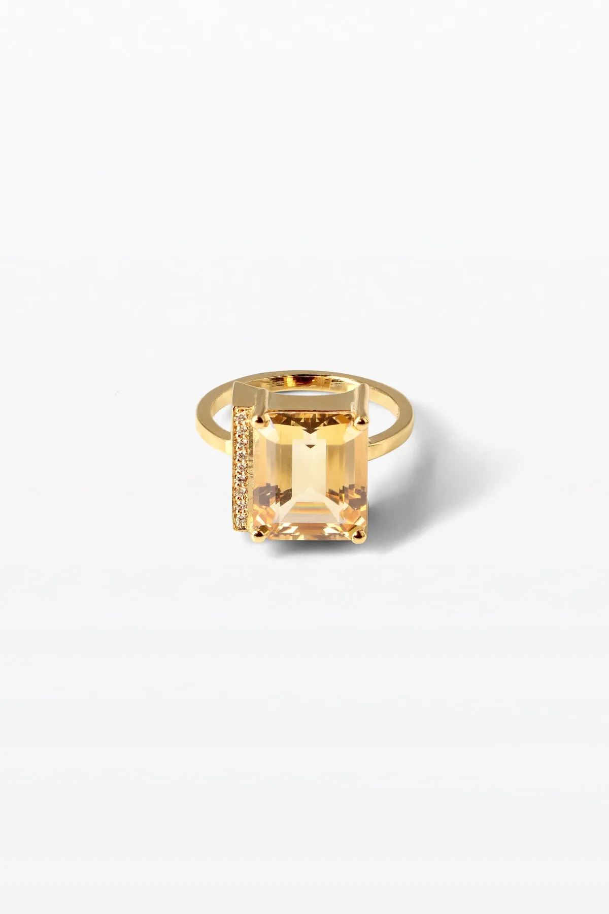 Lustre 09 18K Gold Ring w. Diamonds & Citrin