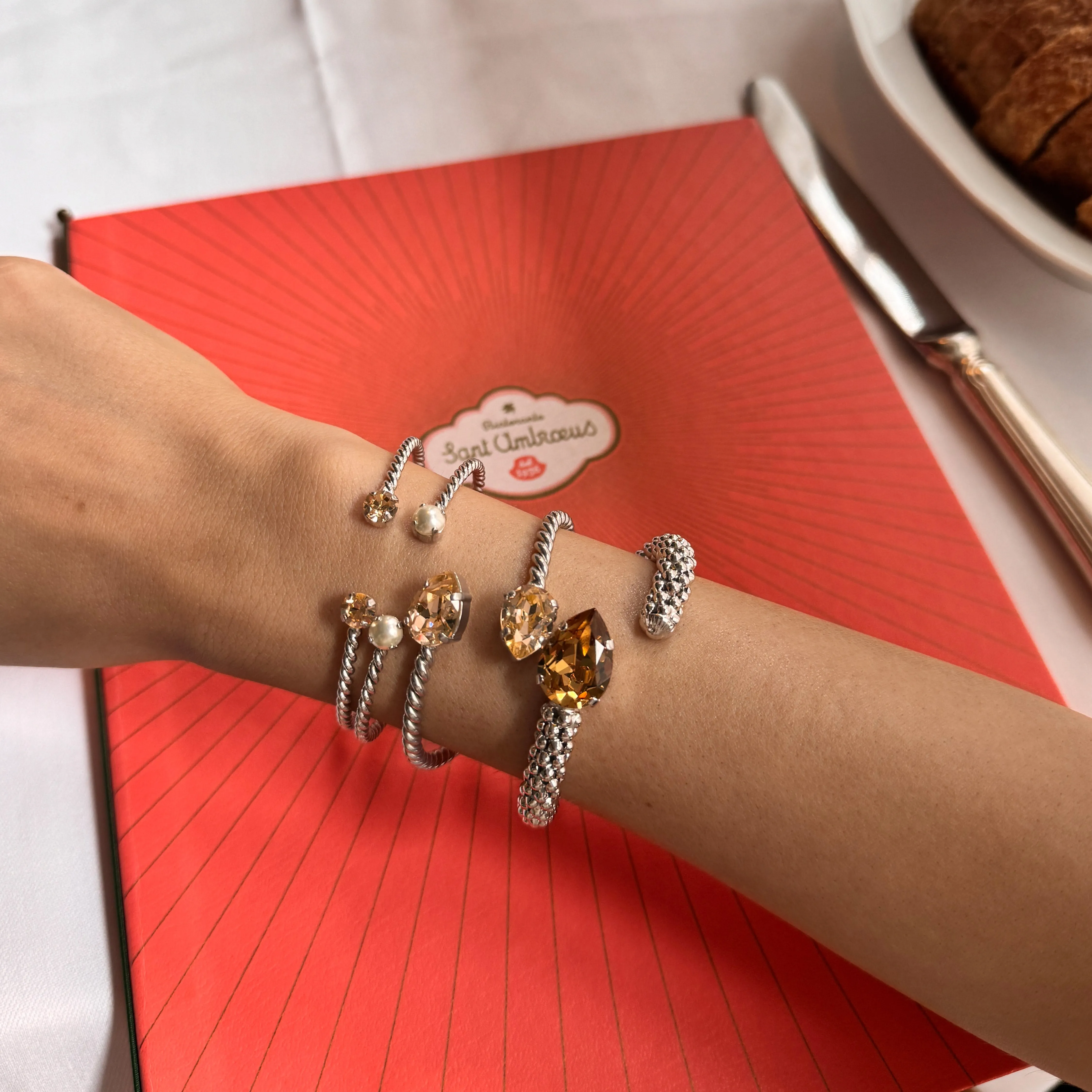 Mini Twisted Bracelet / Light Peach Caroline Svedbom