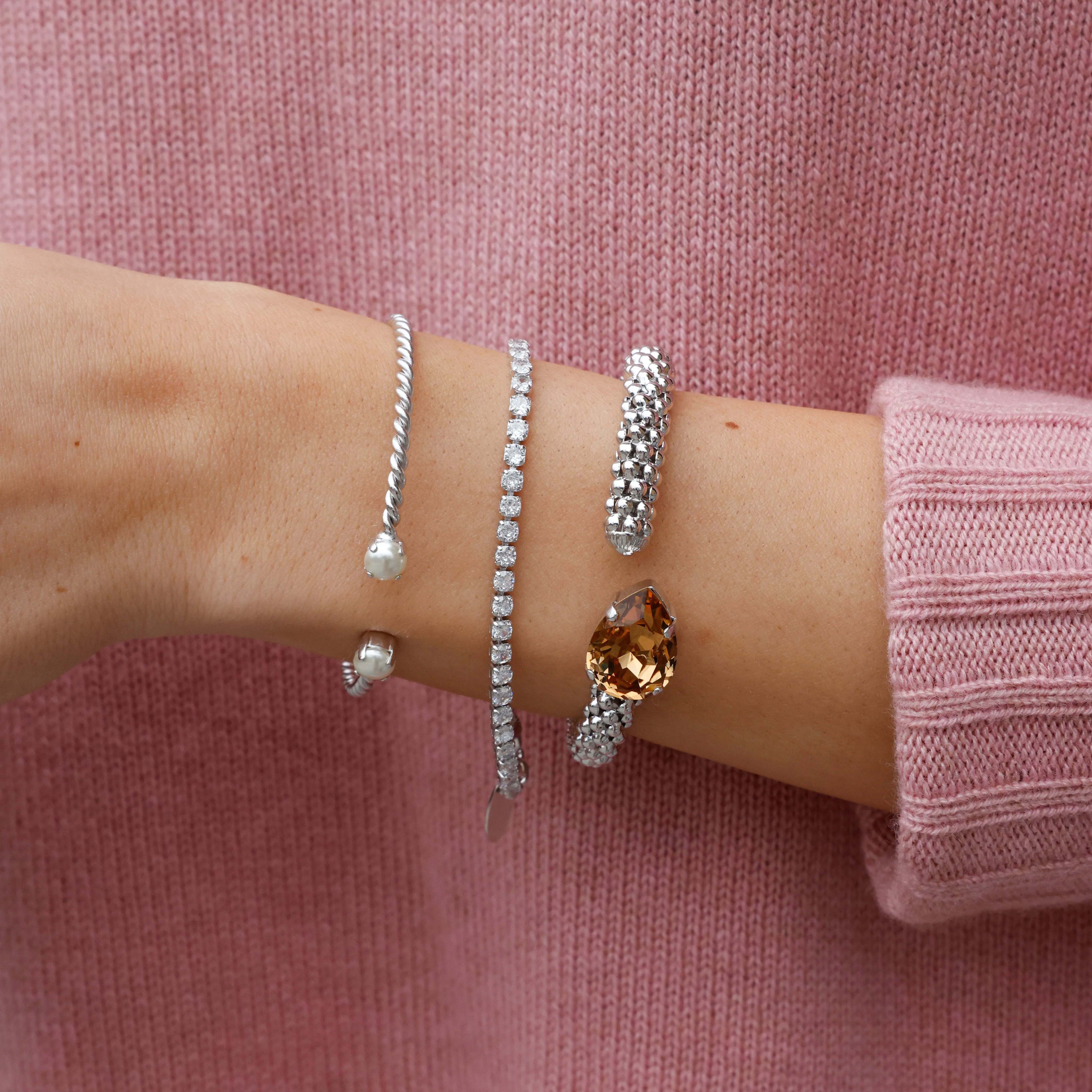 Mini Twisted Bracelet / Pearl Caroline Svedbom