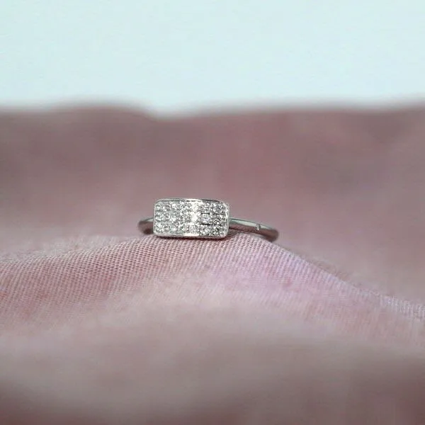 Rock Square 18K Whitegold Ring w. Diamonds