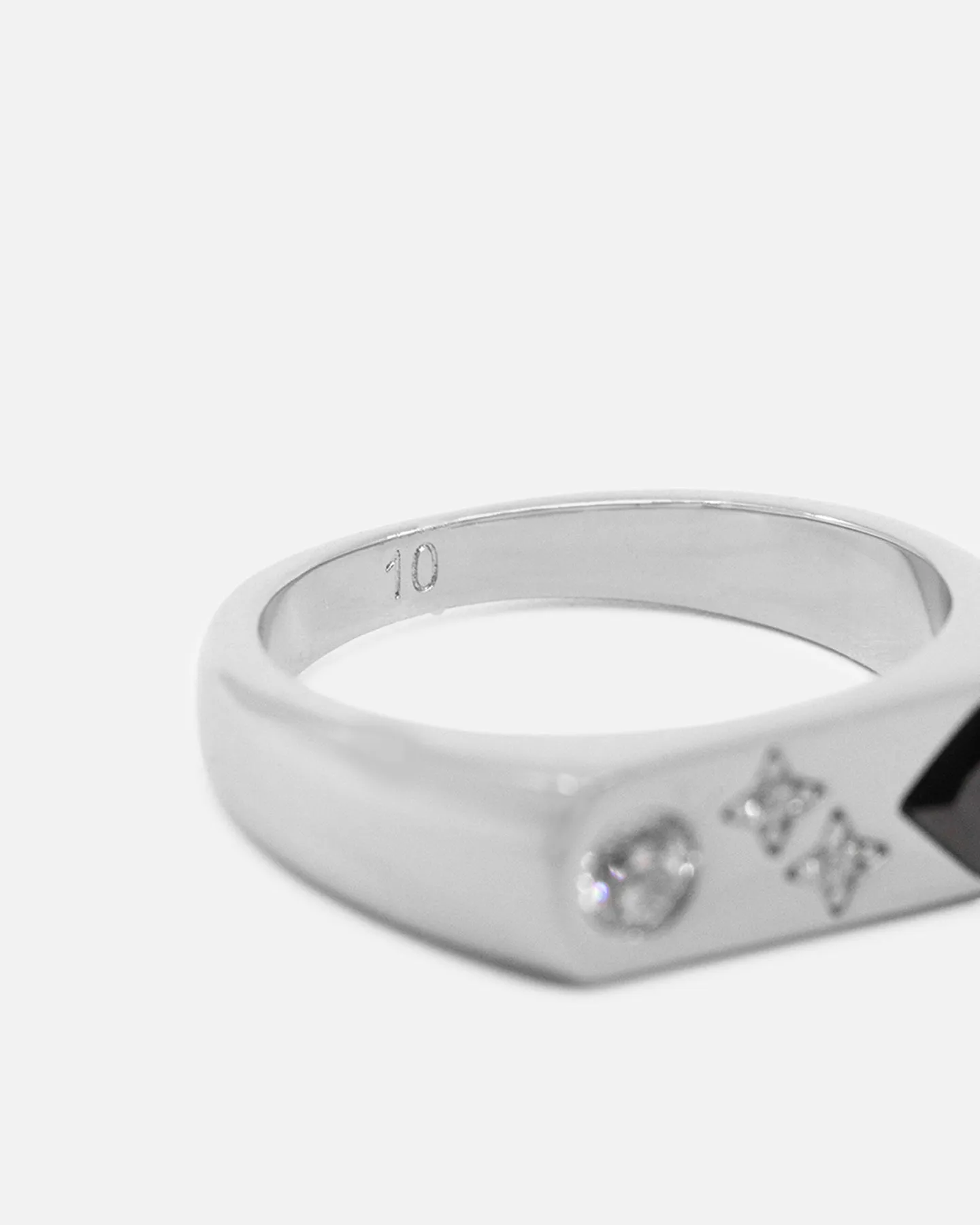 Saint Morta Iced Stars Signet Ring White Gold
