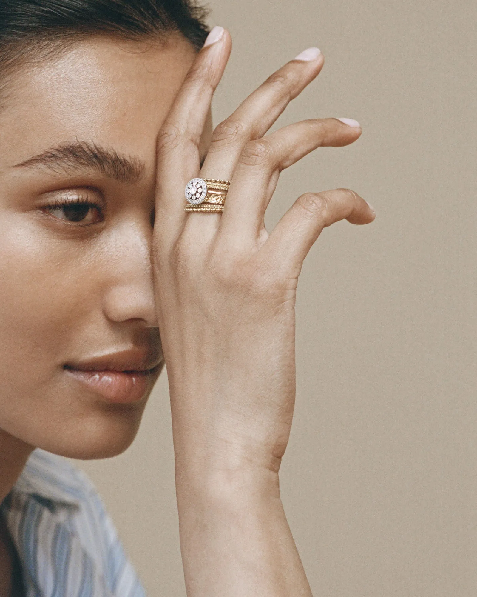 Set of seven stacked 'Chapters'  18K Gold Ring