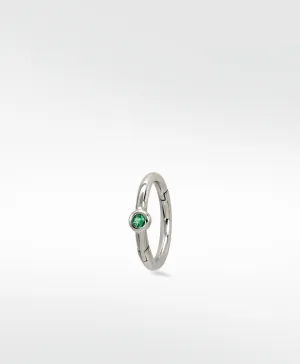 Simple Solitaire 14K Whitegold Earring w.  Emerald
