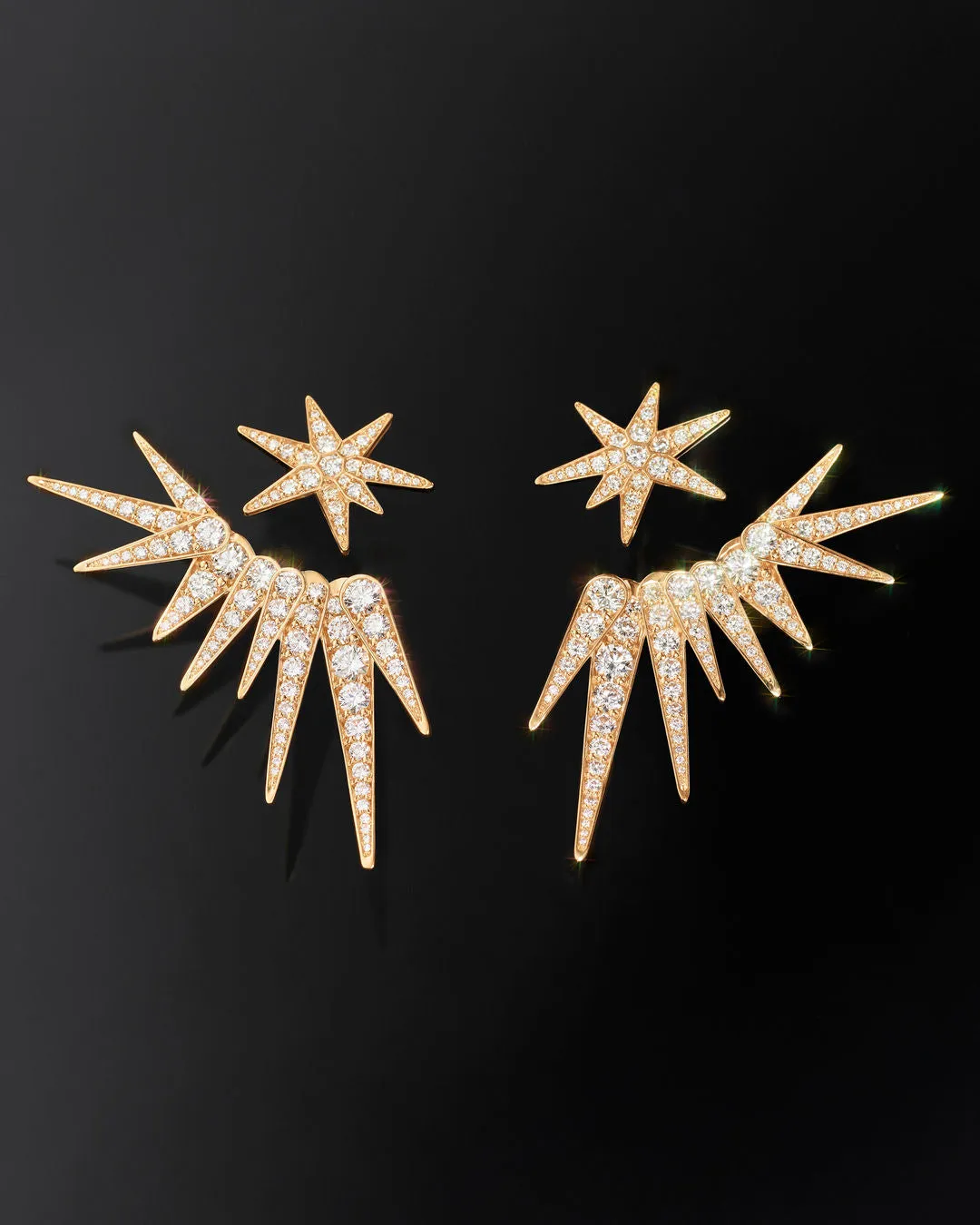 Small Funky Shooting Stars 18K Gold Stud w. Diamonds