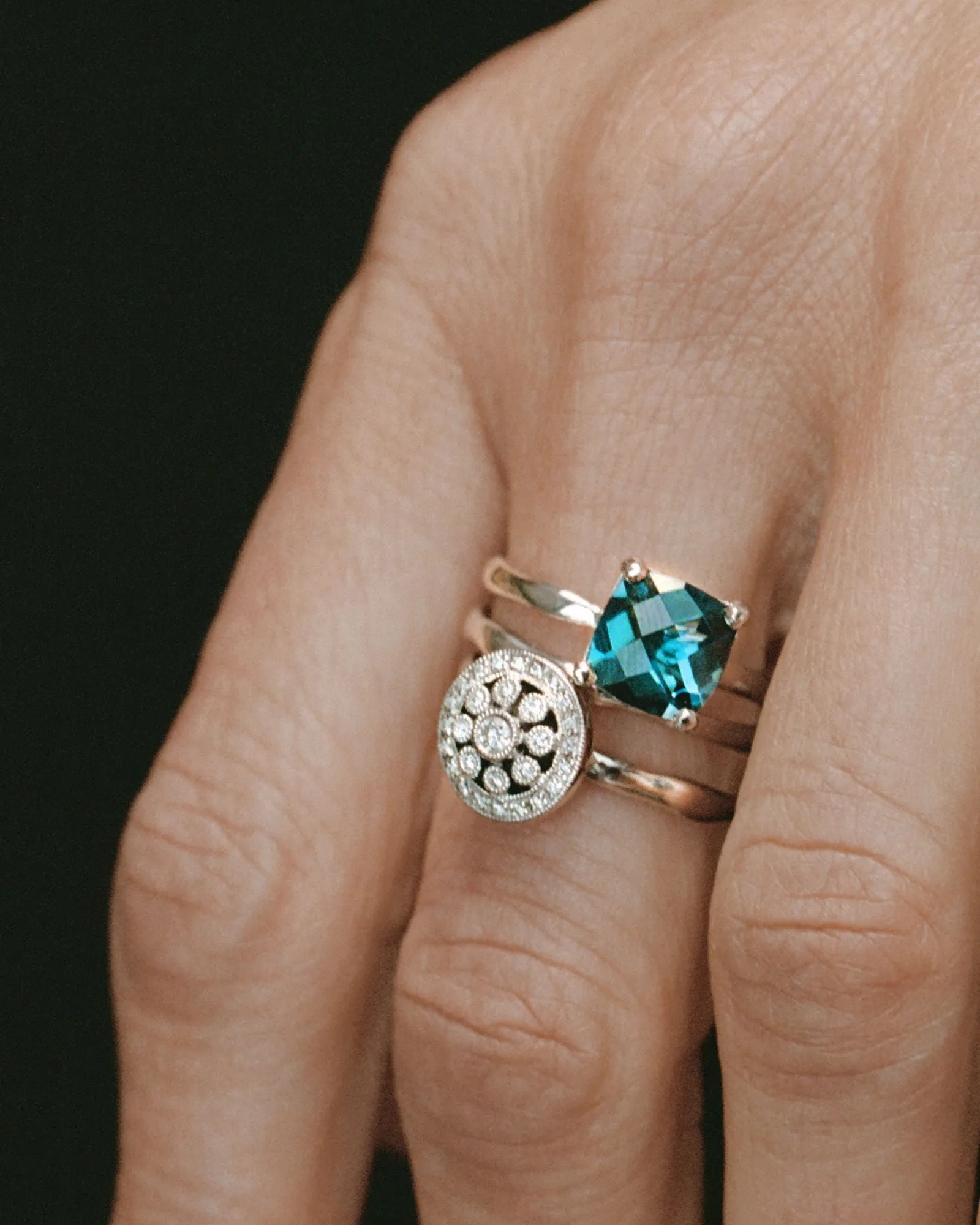 Stacked 18K Gold Ring w. Diamond & Topaz