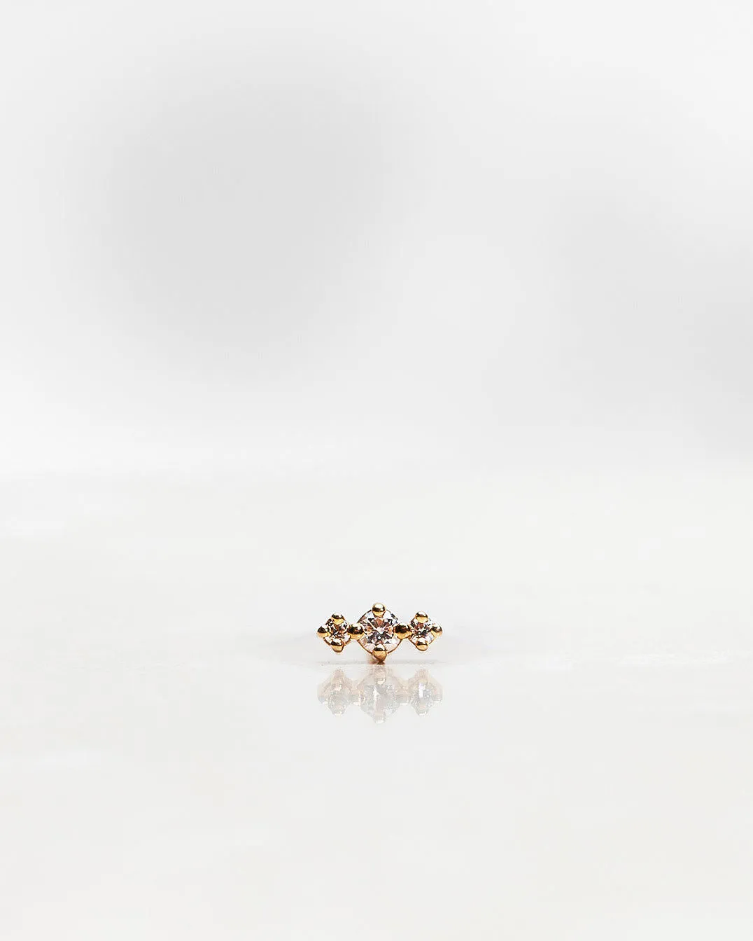 Tiny Brigitte Single 18K Gold, Whitegold or Rosegold Stud w. Diamonds