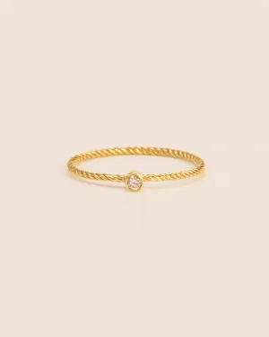 Twisted 18K Gold Ring w. White Diamond
