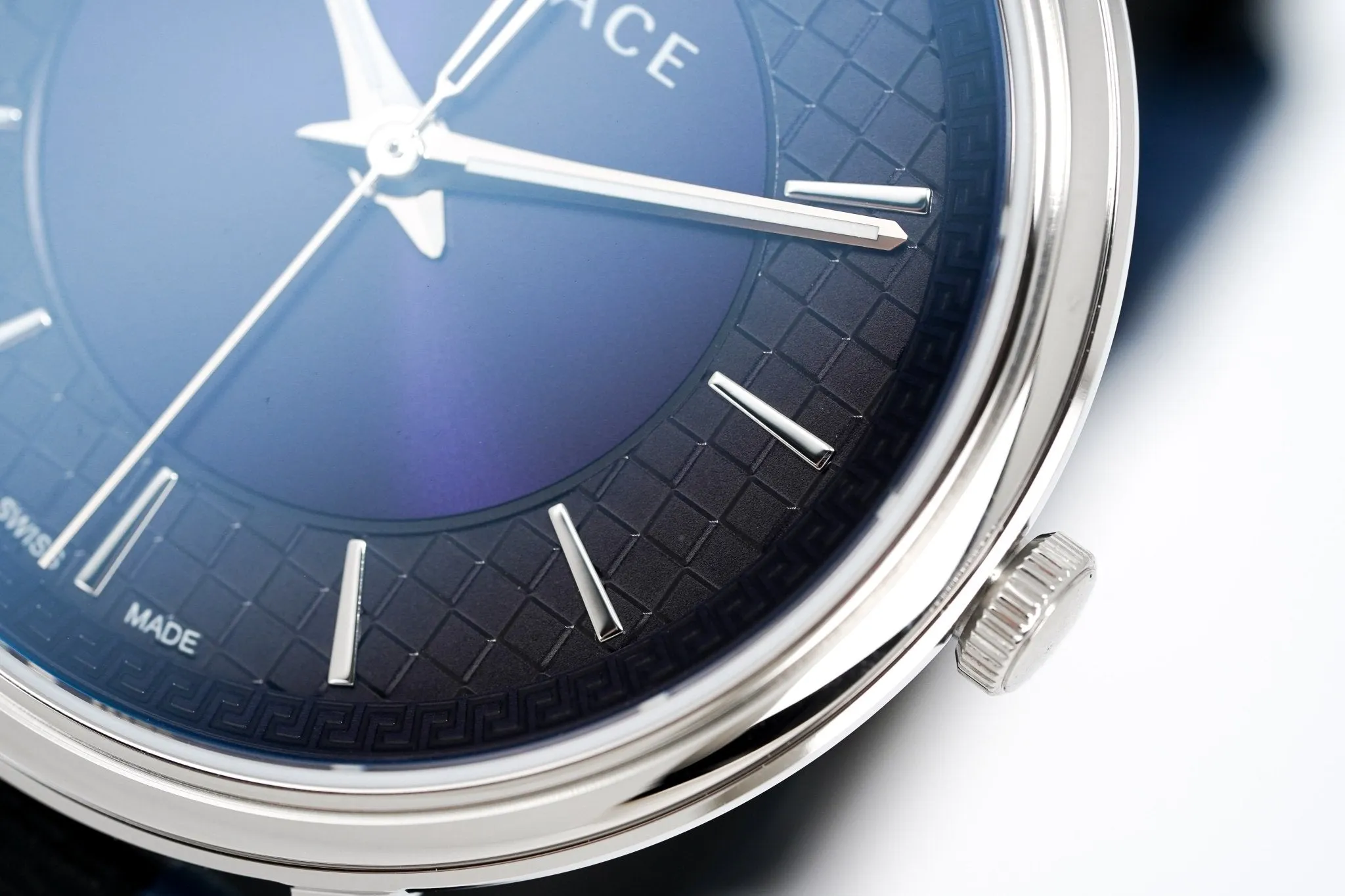 Versace Men's Watch V-Circle Blue VE5A01121