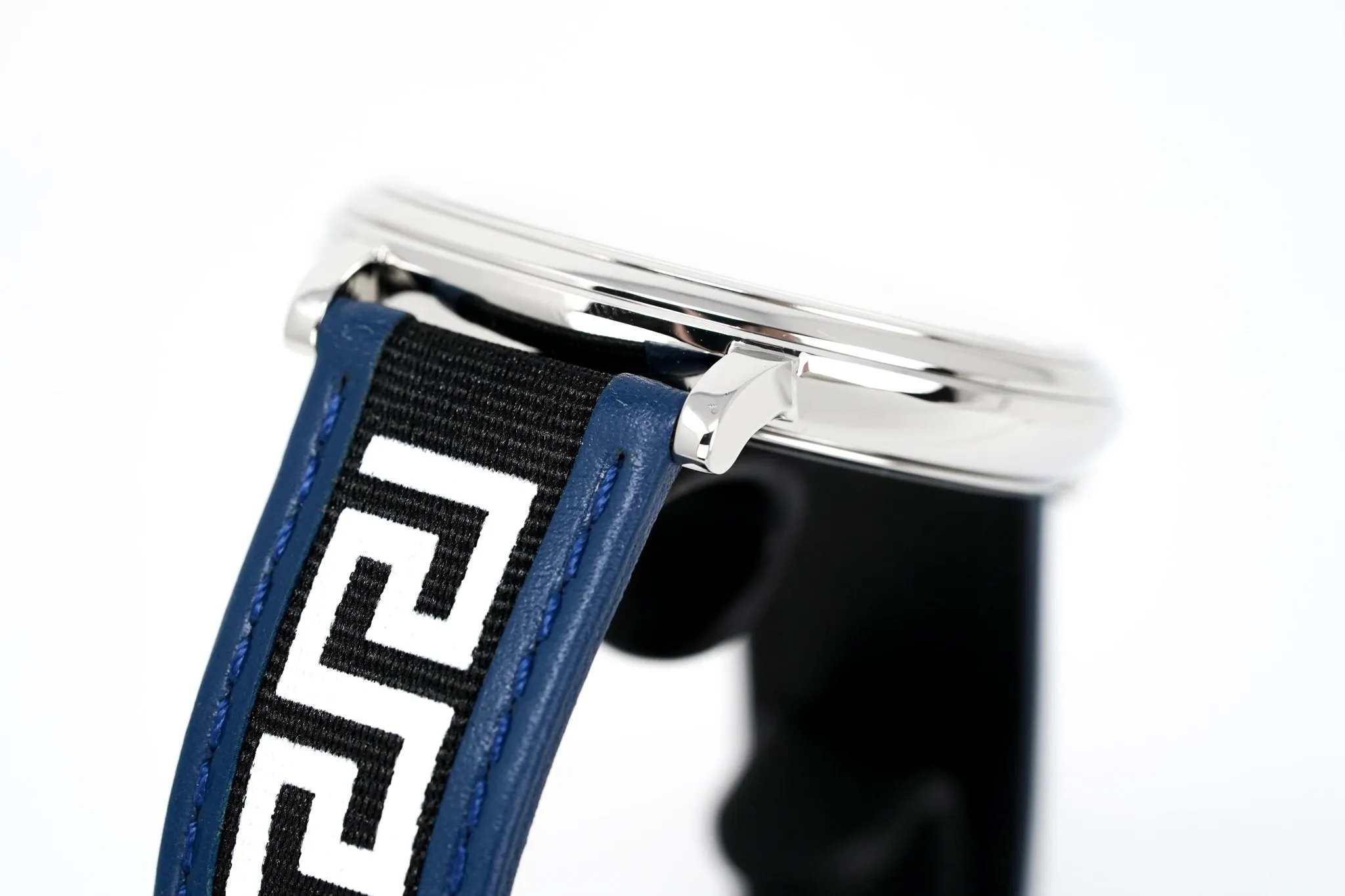 Versace Men's Watch V-Circle Blue VE5A01121
