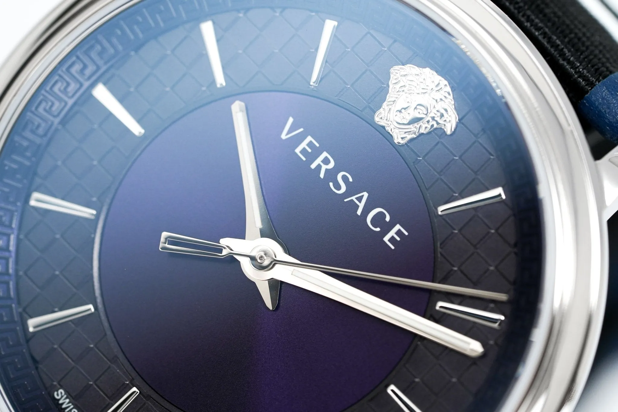 Versace Men's Watch V-Circle Blue VE5A01121